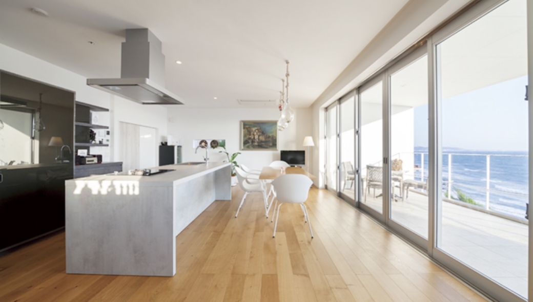 漆喰の家