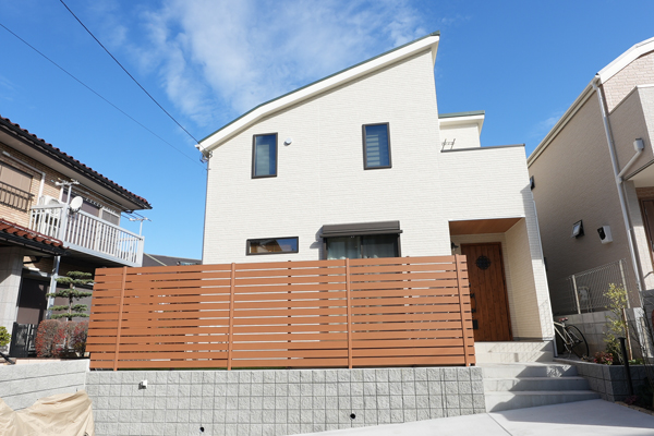 玄関から水回りの導線にこだわた住まい