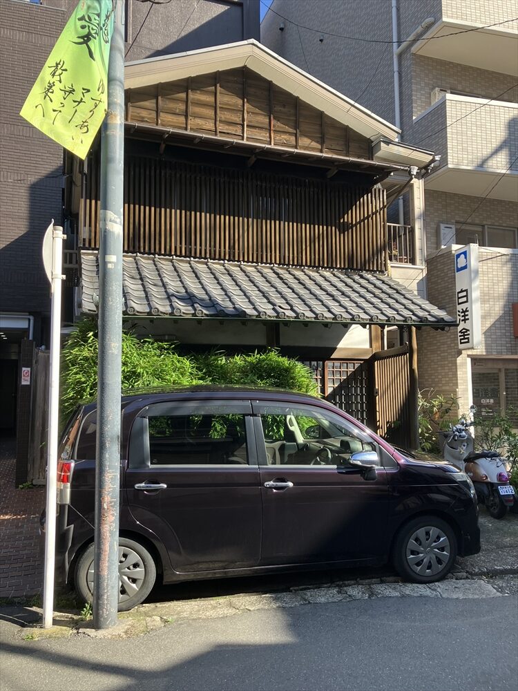 リフォーム工事が始まりました  at  鎌倉小町通り